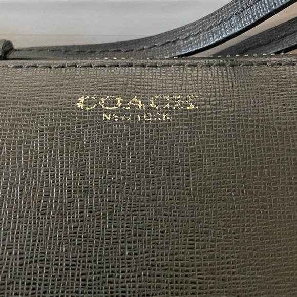 Coach leather wristlet pre-owned - Picture 3 of 5